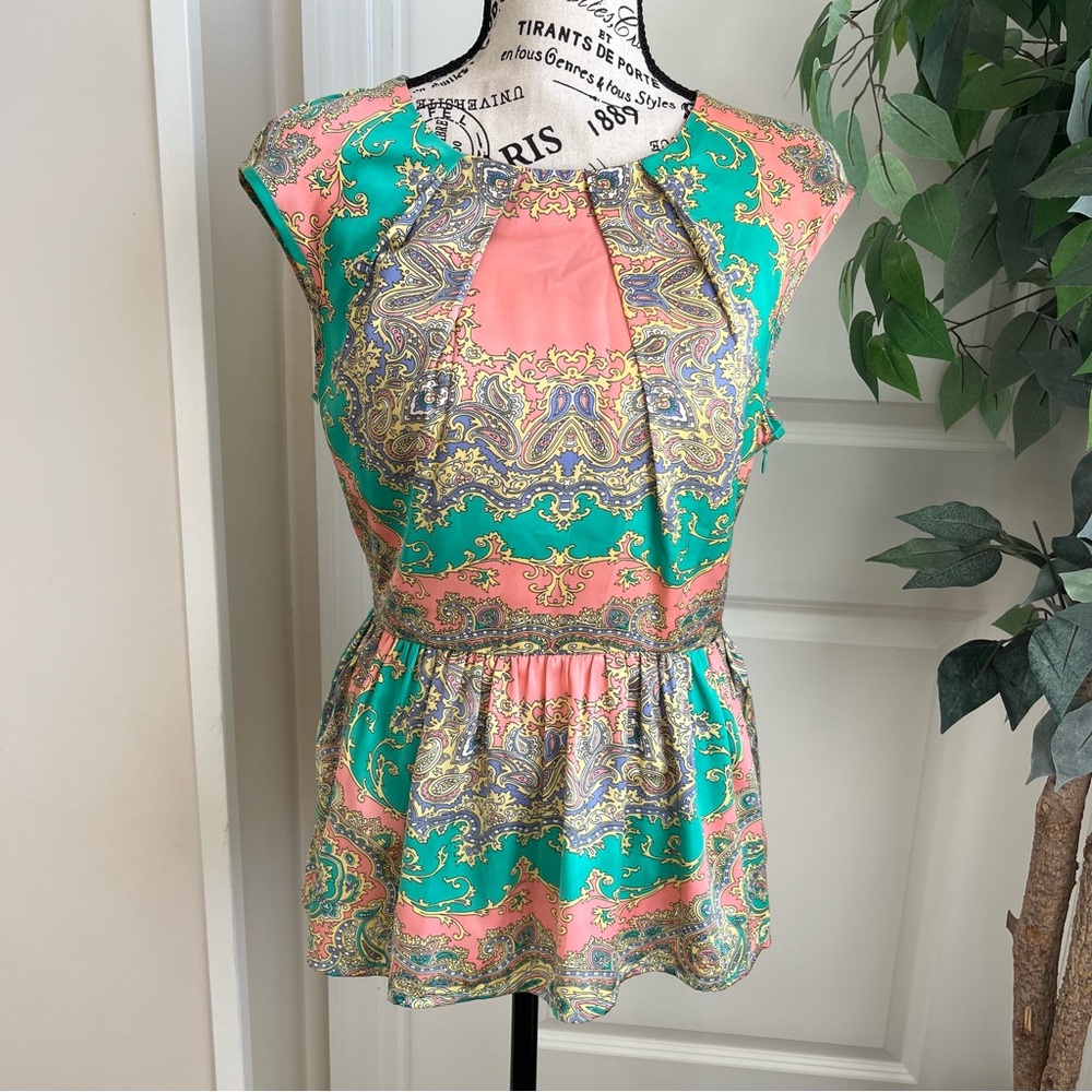 Pim + Larkin Paisley Print Cap Sleeve Peplum Top Green Pink Sz S